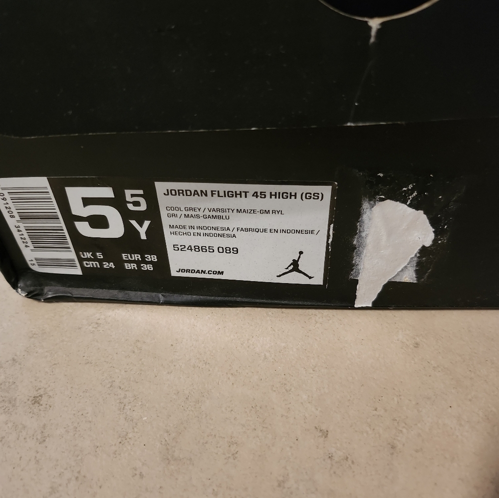 Nike - Picture 2 of 6